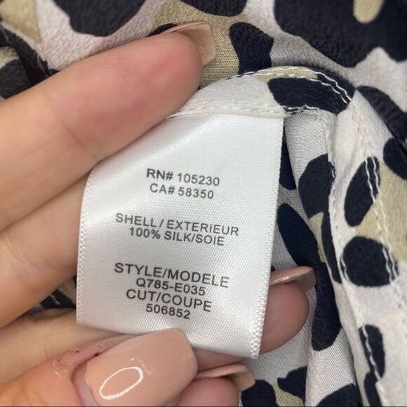 Equipment Signature Silk Button Down Shirt - Picture 12 of 13